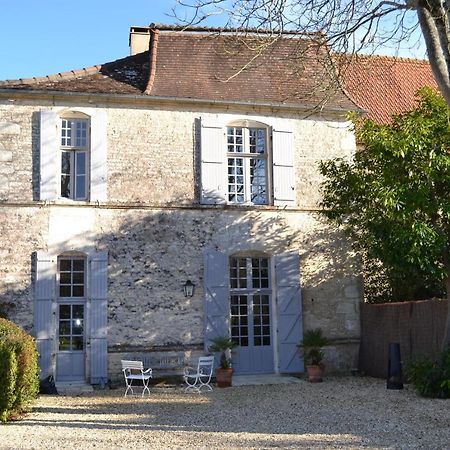 Rouillac  Le Petit Logis B&B 외부 사진