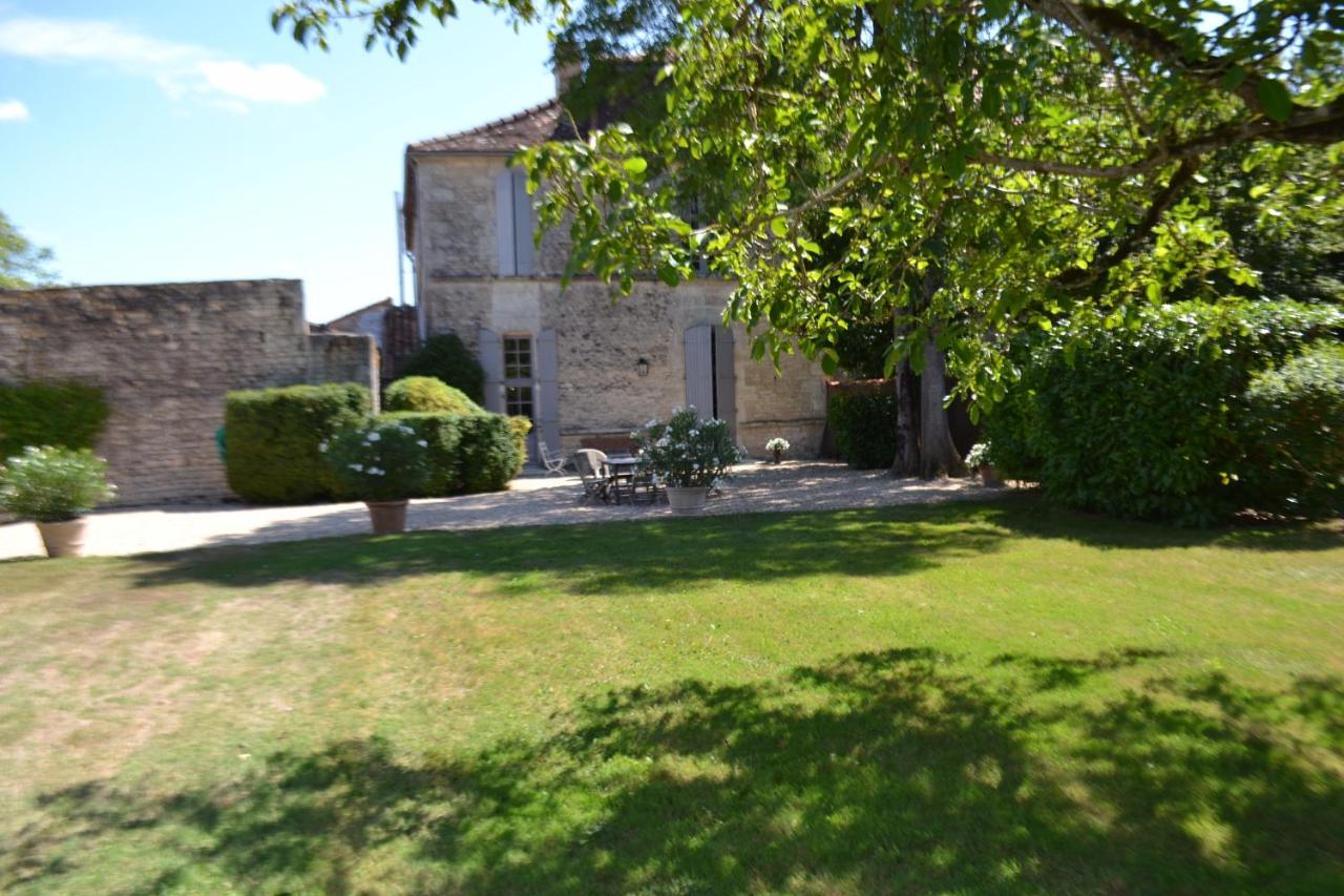 Rouillac  Le Petit Logis B&B 외부 사진
